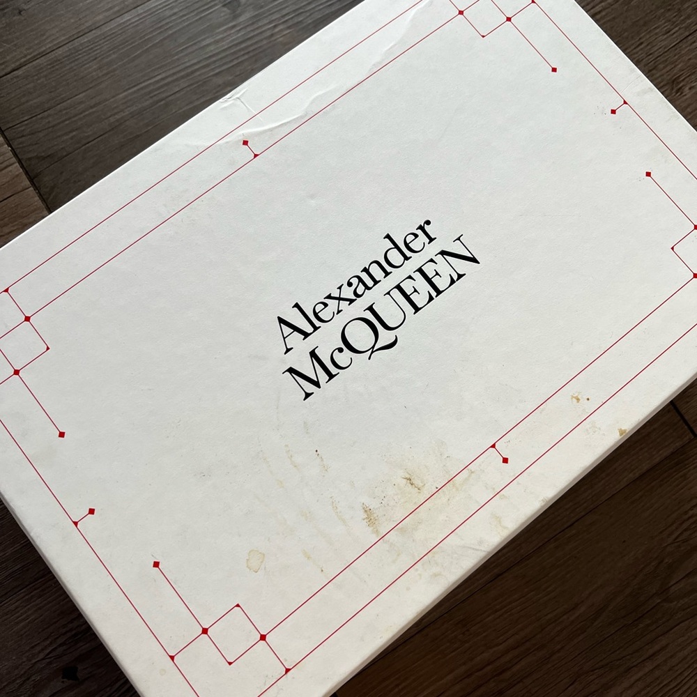 Velcro Alexander Mcqueen Size 44